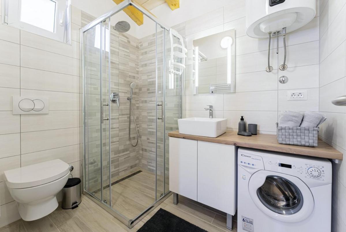 Modean In Pula - Haus Fuer 2-3 Personen Villa Екстериор снимка